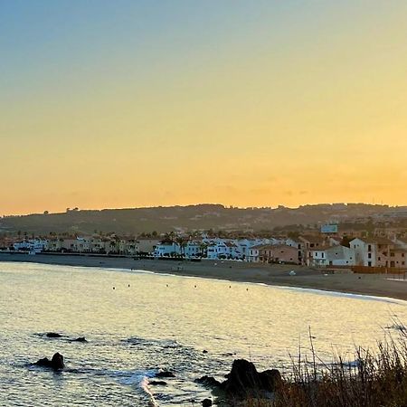 Atico Con Gran Terraza A 50 Metros De La Playa De Casares Apartamento San Luis de Sabinillas Exterior foto